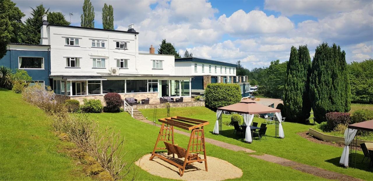 The Paddocks Hotel 사이몬즈얏 외부 사진