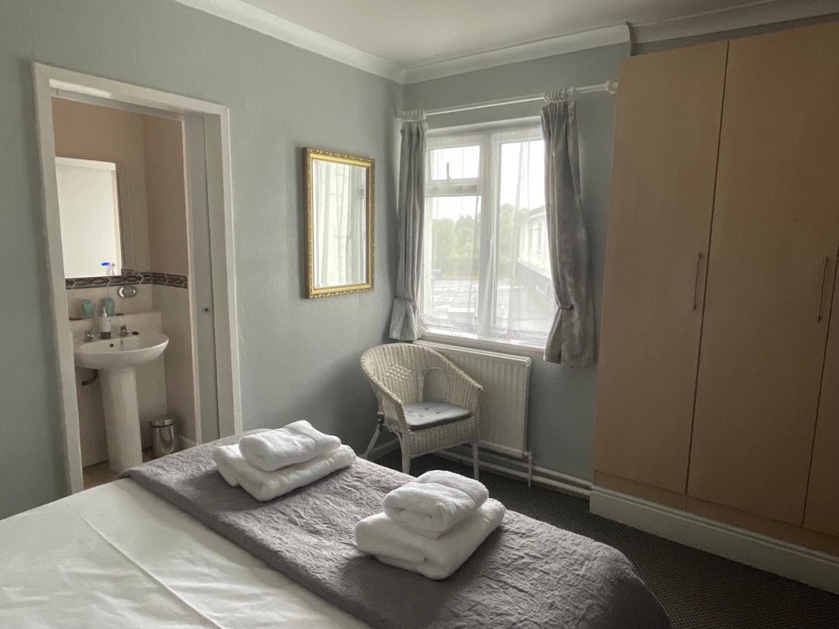 The Paddocks Hotel 사이몬즈얏 외부 사진