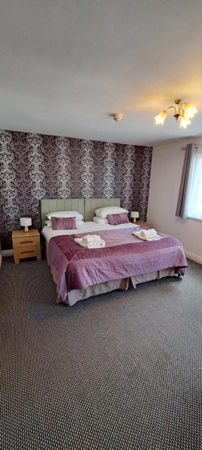 The Paddocks Hotel 사이몬즈얏 외부 사진