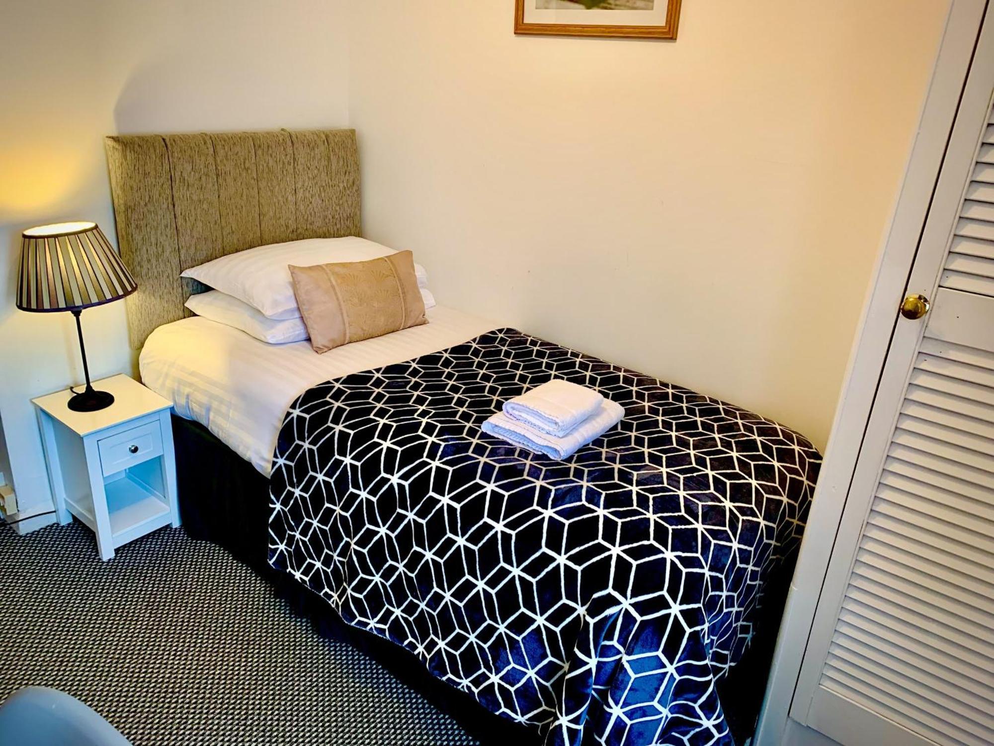 The Paddocks Hotel 사이몬즈얏 외부 사진