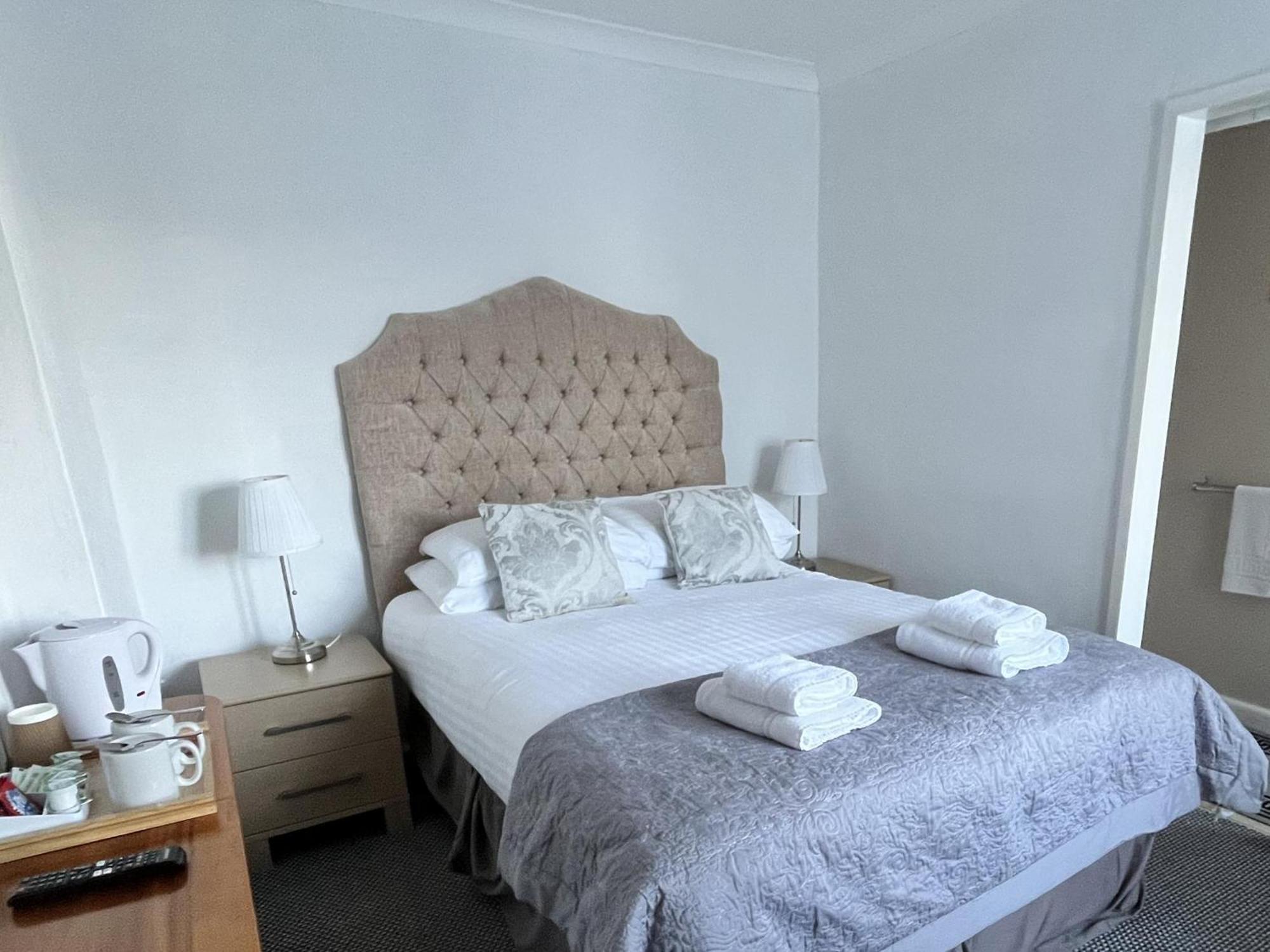 The Paddocks Hotel 사이몬즈얏 외부 사진